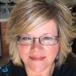 Meet your Posher, Julie